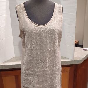 Kaktus Tan Sleeveless Knit Tank Top With Soutache Flowers On The Front. Size Lar